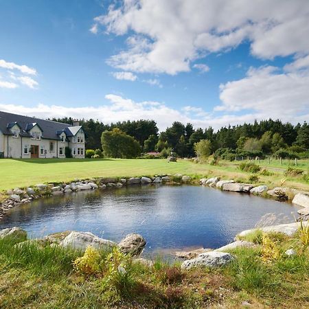 Daviot Lodge Eksteriør billede