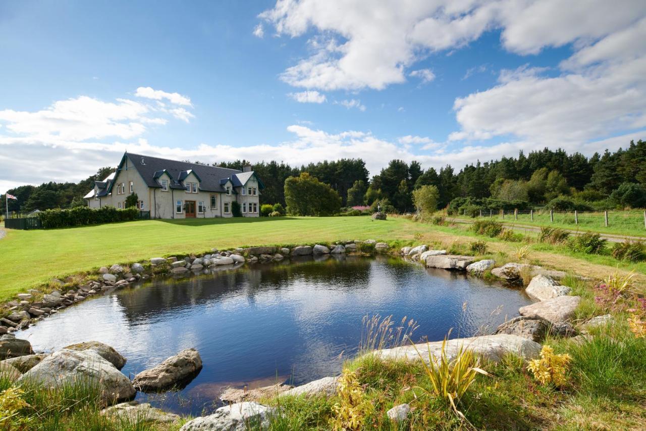 Daviot Lodge Eksteriør billede