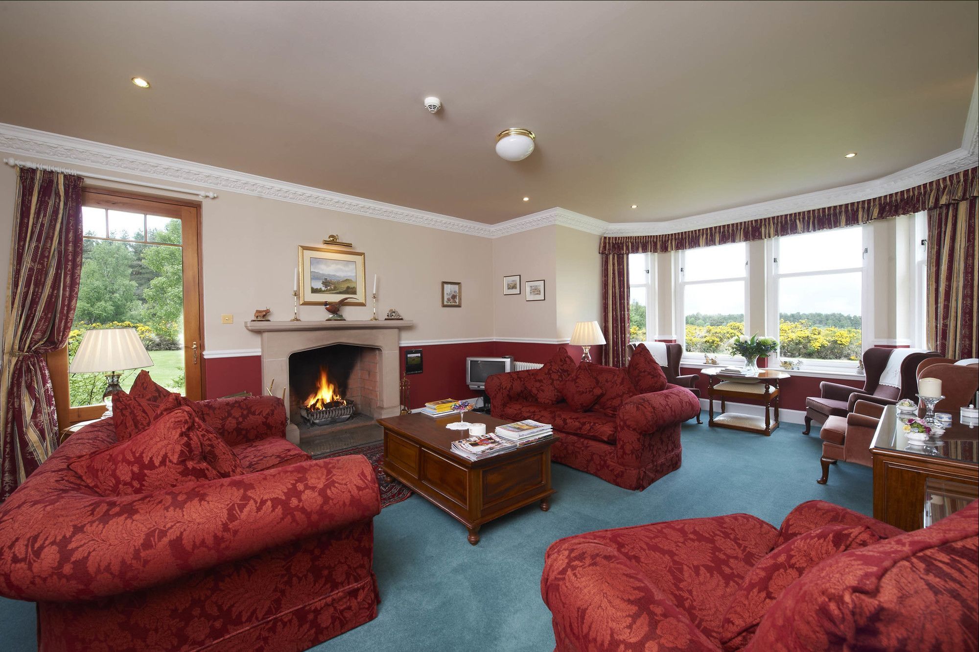 Daviot Lodge Eksteriør billede