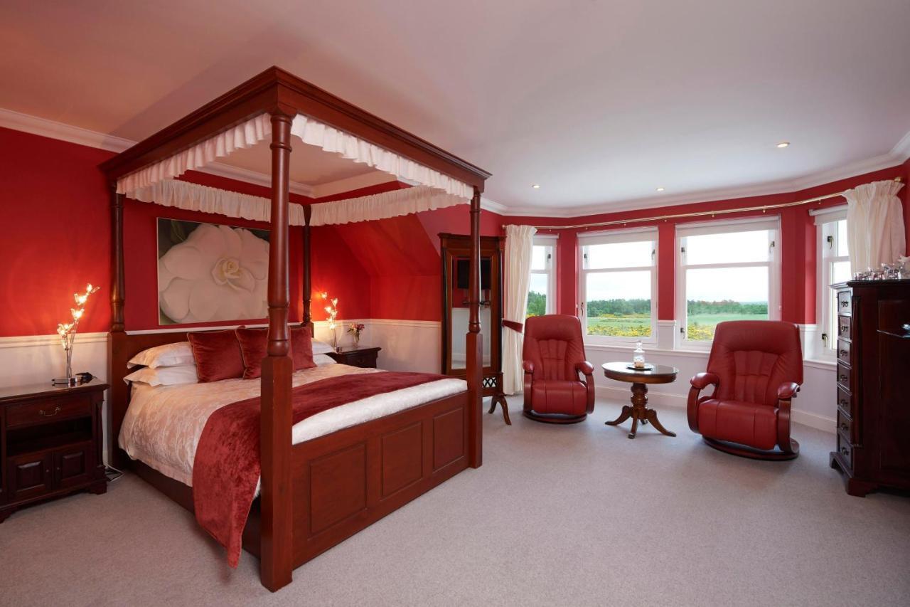 Daviot Lodge Eksteriør billede